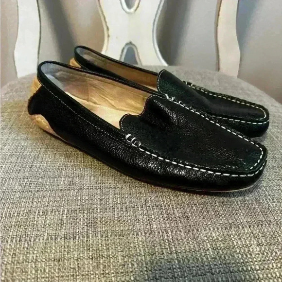 VERSACE Women’s Leather Mocassin Size 38/7.5 - Picture 3 of 9